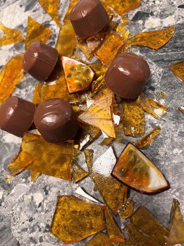 Sierra Lioné Brunette